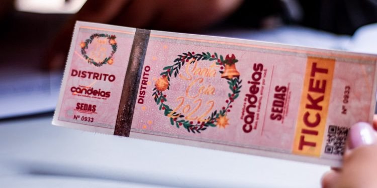 Prefeitura de Candeias inicia entrega de tickets da Santa Ceia