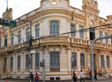 Feira: Prefeitura faz nova convocação de aprovados em concurso para professor