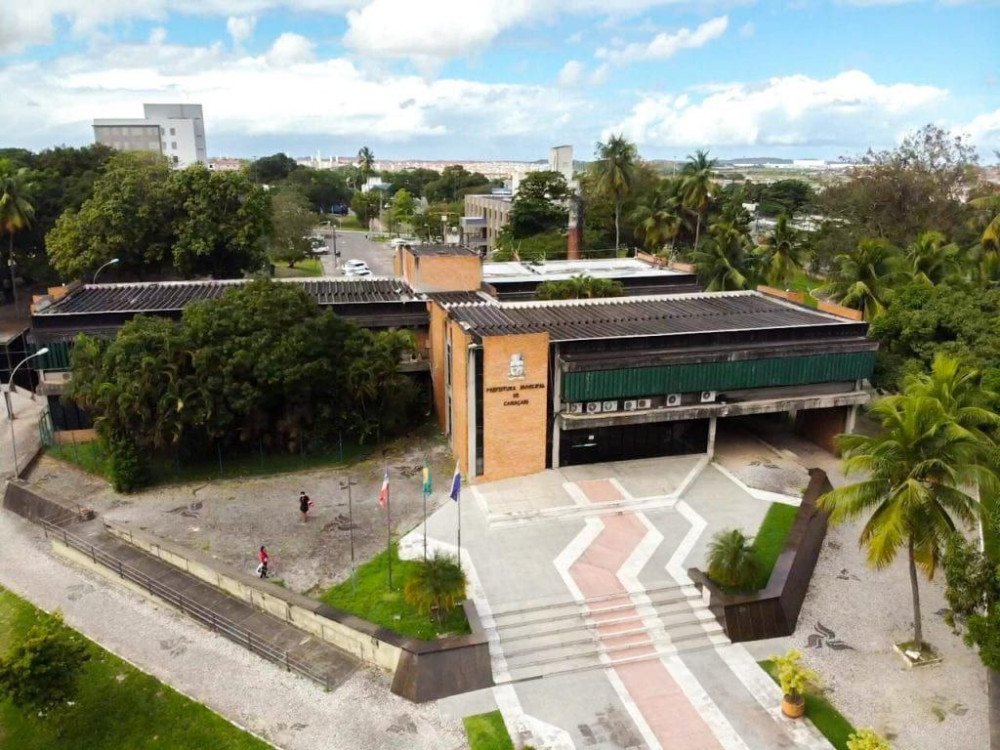 *Decreto regulamenta comercialização através de food trucks em Camaçari*