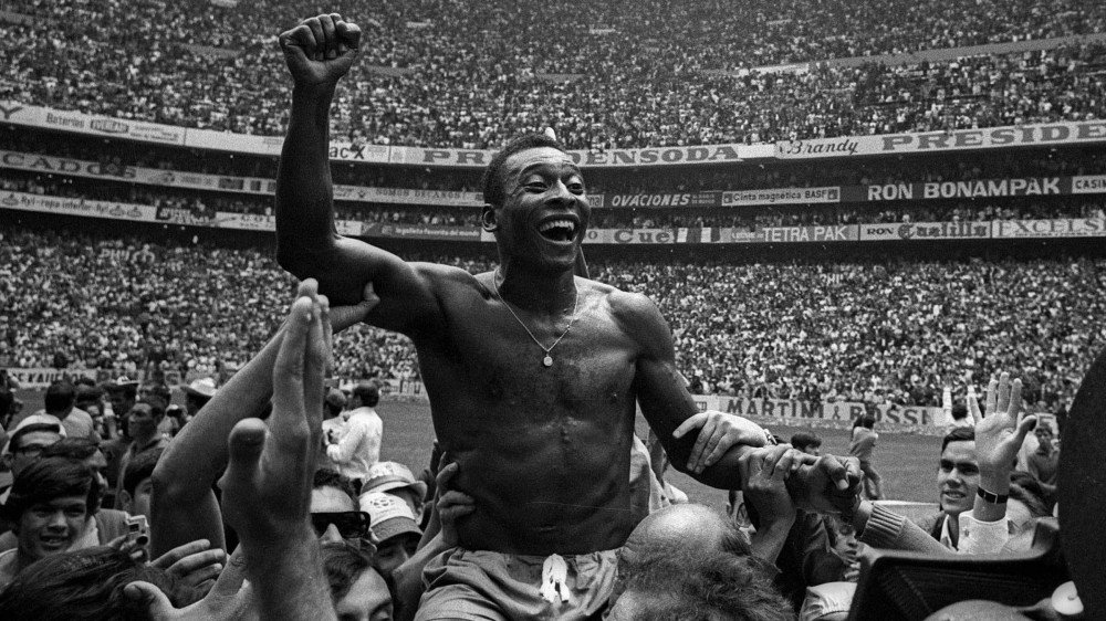 Morre Pelé, o maior jogador de futebol de todos os tempos
