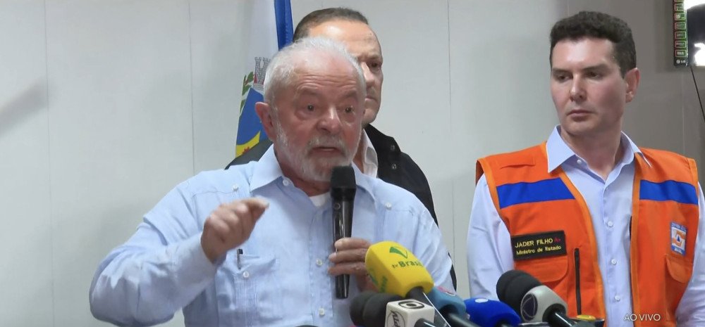 Lula decreta intervenção na segurança do DF