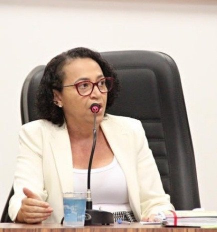 Indicação parlamentar: Amiga Jú celebra Posto Avançado do INSS para Candeias.