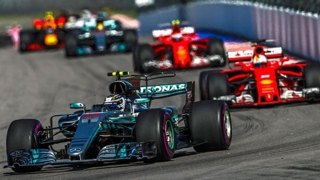 Bottas tem ótima largada, segura Vettel e conquista 1ª vitória na F-1