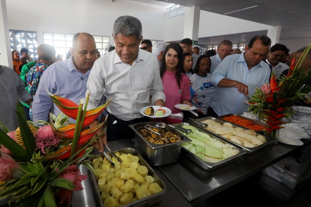 Governador entrega novo colégio de tempo integral e abre ano letivo de 2023 na rede estadual de ensino