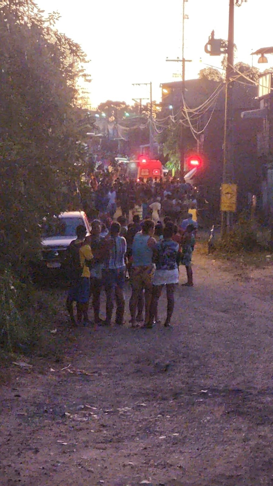 Tragédia: Pai e Filho morrem após explosão em caminhão de combustível em Candeias.
