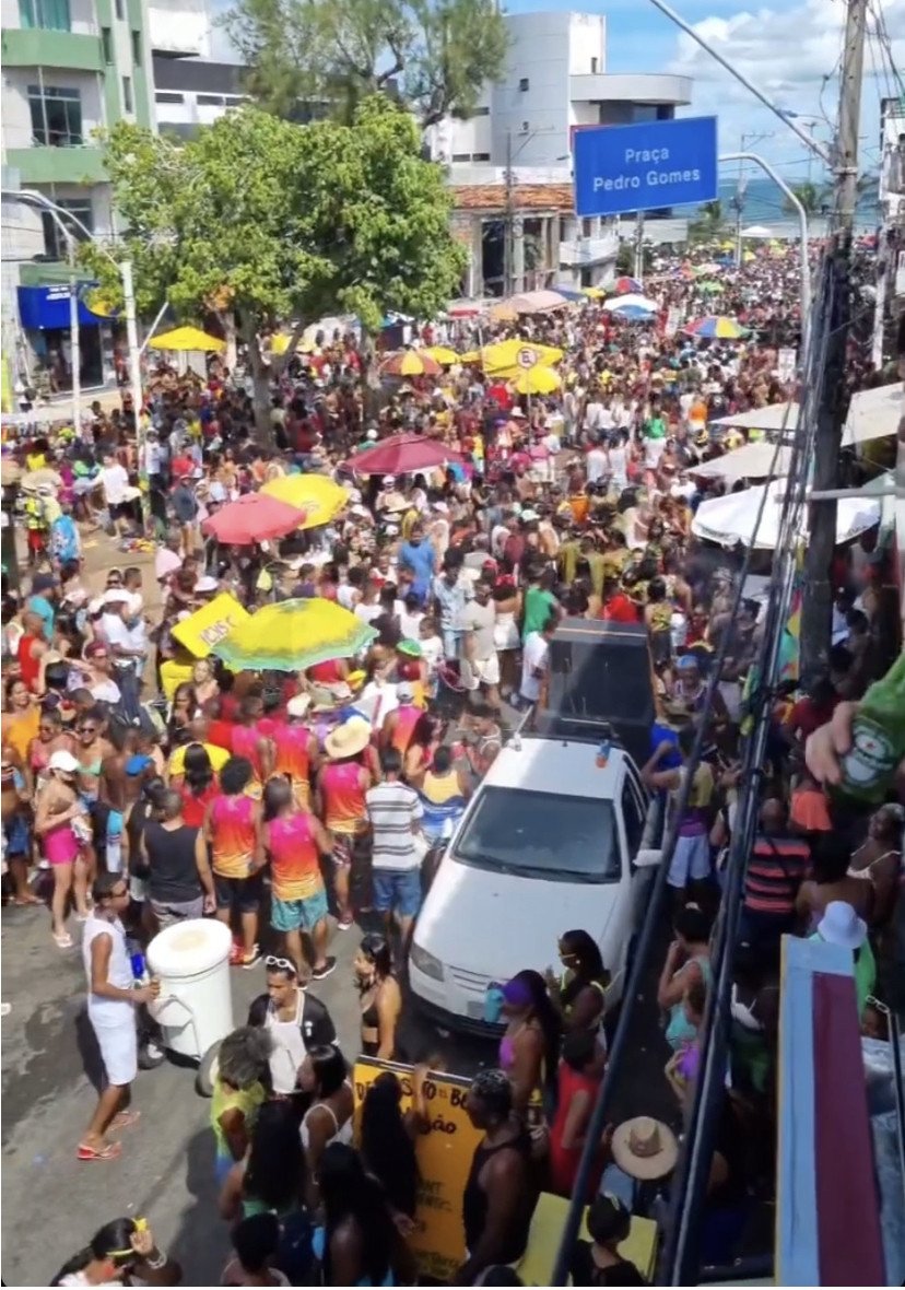 Tradicional e maior festa de pré-carnaval na RMS, Toma Sopa leva milhares de pessoas às ruas de Madre