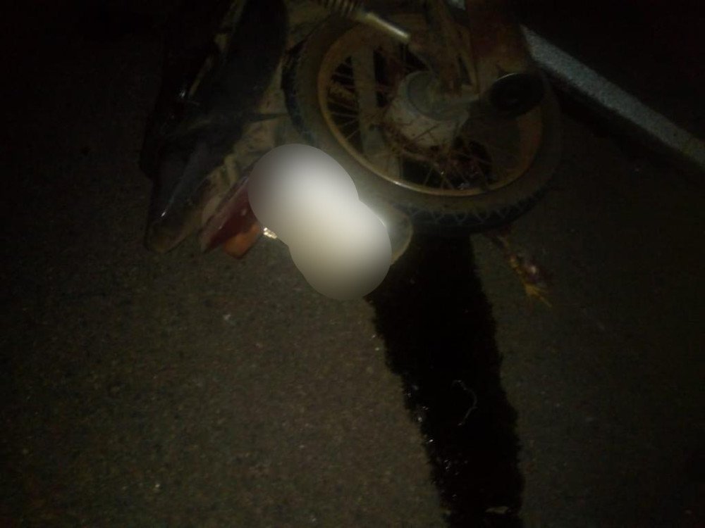 Acidente entre carro e moto na BA-524 deixa uma pessoa morta em Candeias.