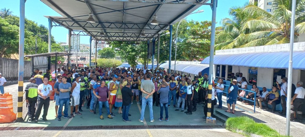 Carnaval 2023: Salvador poderá não contar com agentes de trânsito para garantir chegada de artistas e foliões