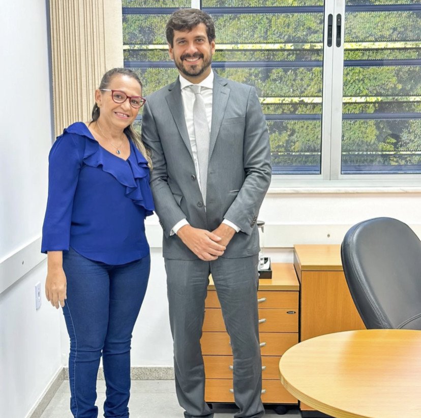 Candeias: Deputado Manuel Rocha recebe vereadora Amiga Jú na ALBA