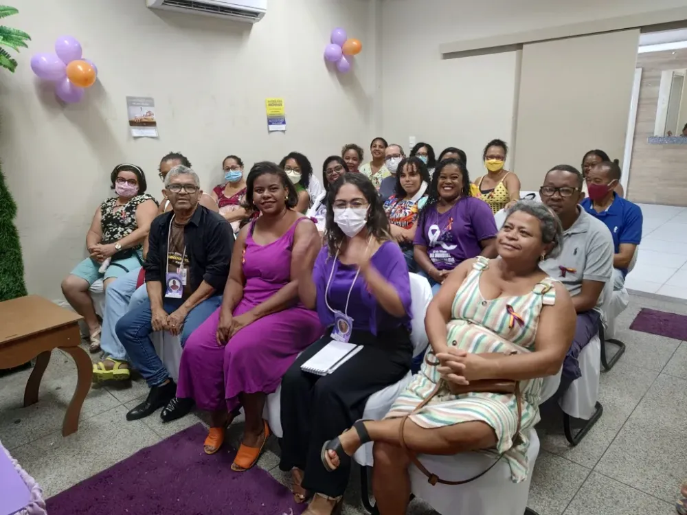 Candeias: Ação de conscientização sobre o Fevereiro Roxo foi realizada nesta sexta-feira (24).
