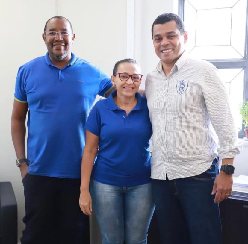 Salvador: Secretário de Promoção Social, Junior Magalhães recebe vereadora de Candeias em seu gabinete
