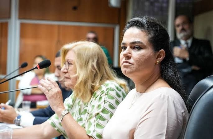 Primeira mulher no TCM, Aline Peixoto venceu misoginia política do imperialismo machista