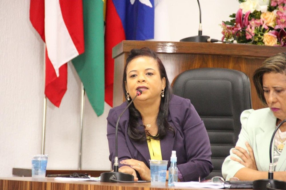 Vereadora Rosana se solidariza com familiares de garota abusada em escola e pede mais fiscalização do executivo municipal