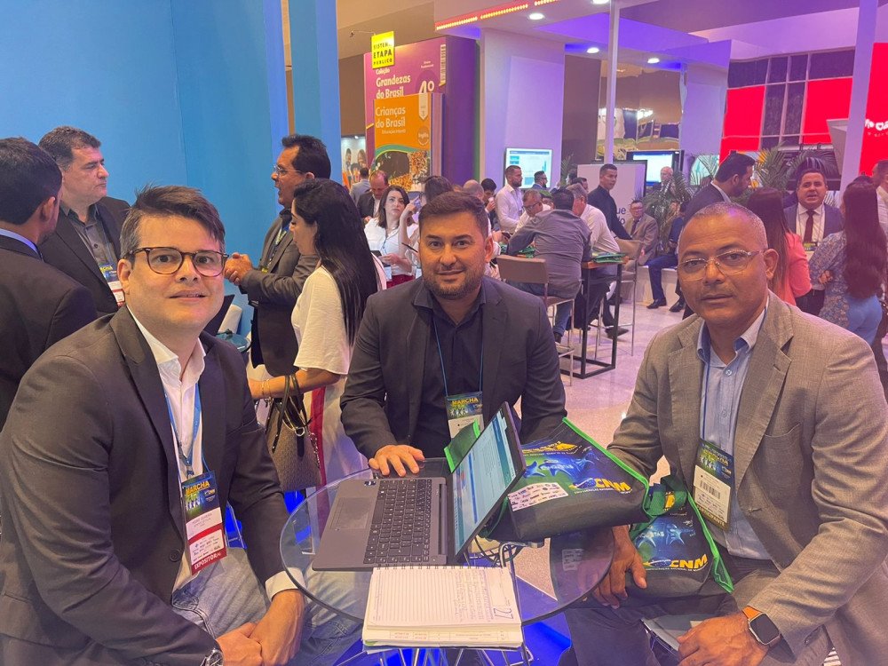 Representando São Sebastião do Passé, Luciano Lago participa da Marcha dos Prefeitos em Brasília