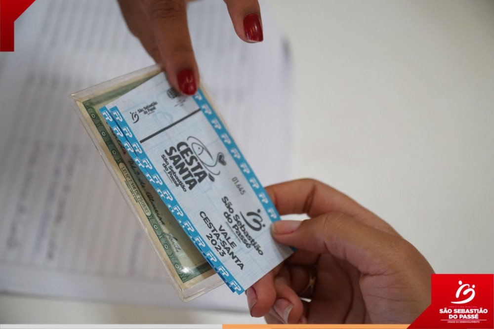 Prefeitura de São Sebastião do Passé distribui 50 toneladas de alimentos para Cesta Santa