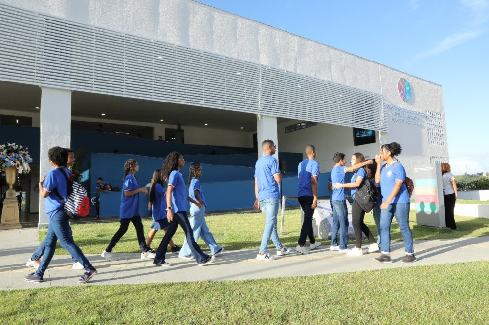 Escolas estaduais têm mais de 1,4 mil estudantes autistas; investimento para garantir inclusão ultrapassa R$ 40 milhões, em 2023