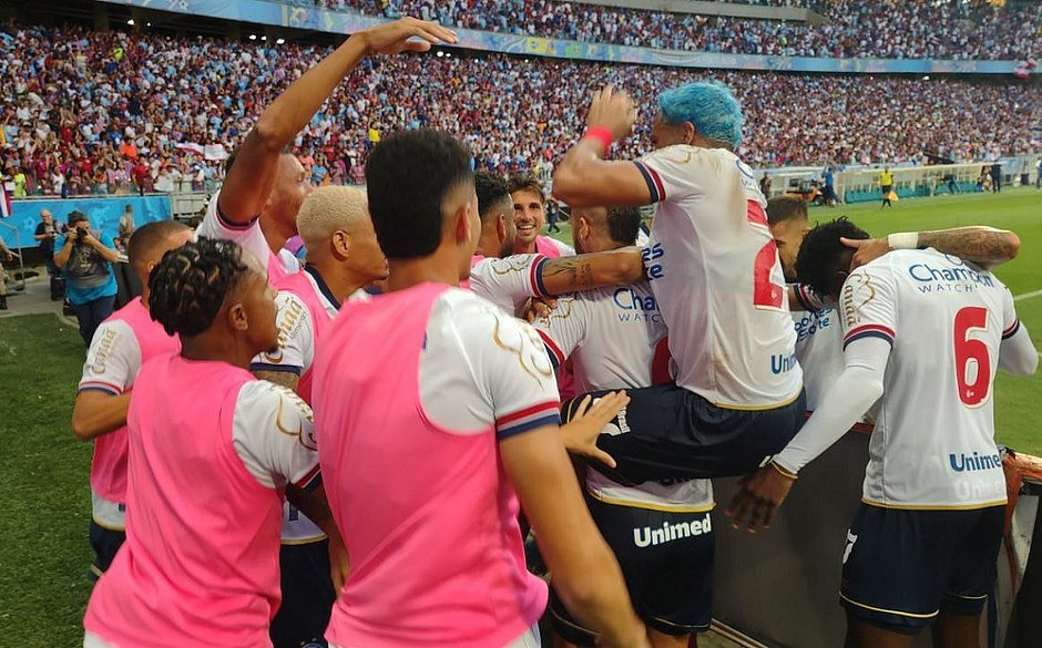 É campeão! Bahia bate Jacuipense por 3x0 e conquista o 50° título do Baianão