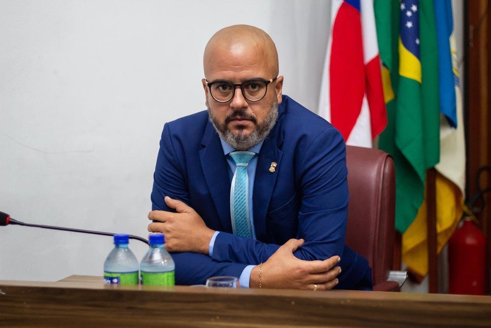 Madre de Deus: Marden apresenta projetos de lei relacionados à política pública da mulher madrideusense