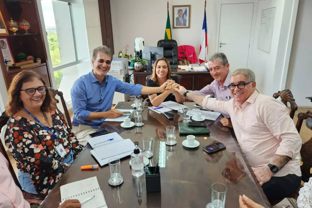 Deputado Robinson celebra convênio do Governo do Estado de R$ 3,4 milhões com Santa Casa de Cruz das Almas