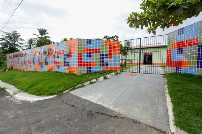 Candeias: A partir desta segunda-feira (17) alunos da rede municipal de ensino só terão acesso a unidade escolar com carteira de identificação.