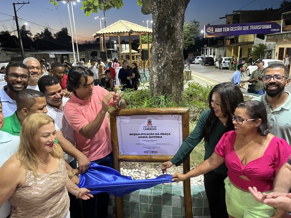 Candeias: Prefeito Pitágoras inaugura Praça da Maria Quitéria.