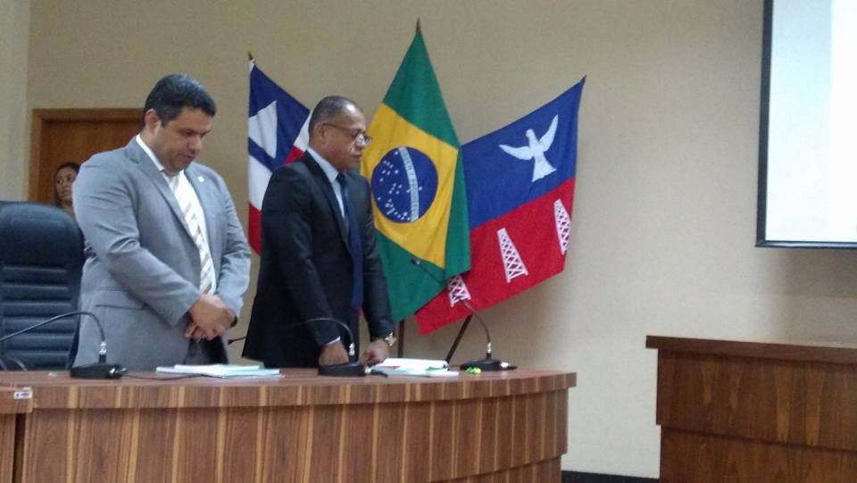 Vereadores Fernando Calmon e Arnaldo do Ponto Ecônomico debatem sobre o reajuste dos professores de Candeias