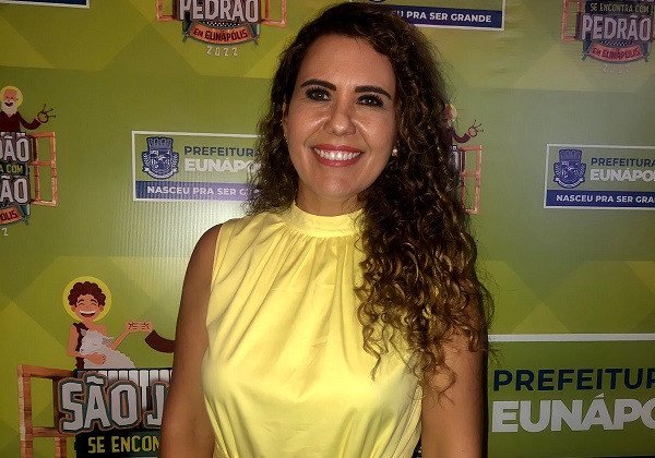 Câmara dá parecer favorável ao afastamento da prefeita Cordélia Torres