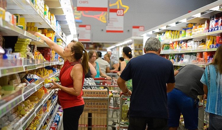 Efeito Lula: prévia do PIB revela alta de 3,3% no PIB, a maior em 33 meses