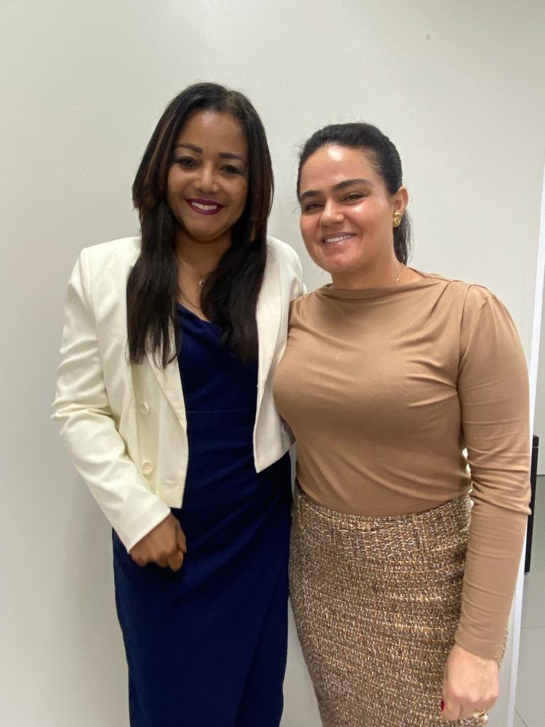 Marivalda visita ex-primeira dama do Estado Aline Peixoto, primeira mulher Conselheira no TCM