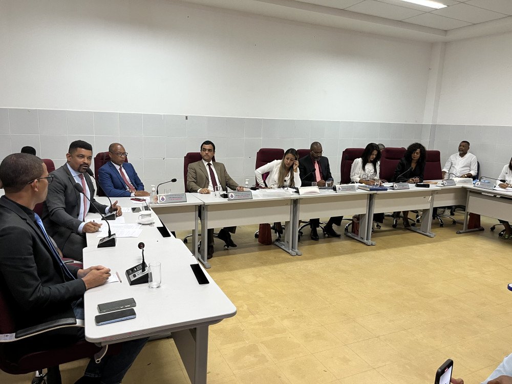 SFC: Câmara aprova reajuste de 38% para os servidores efetivos da casa