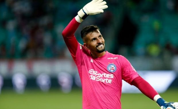 Marcos Felipe é herói nos pênaltis e Bahia vai às quartas da Copa do Brasil