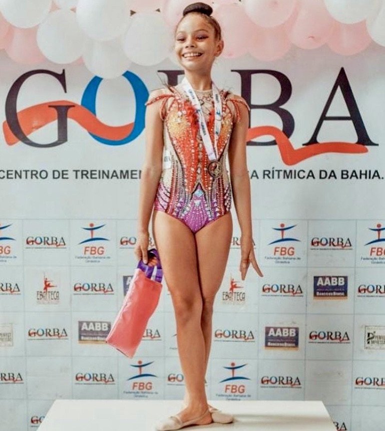 Estrela da ginástica candeense, Thaíla precisa de patrocinadores para ajudar nas disputas dos campeonatos baiano e brasileiro de 2023.