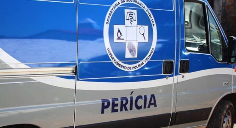 Candeias: Homem morre após casa ser incendiada; esposa é suspeita de atear fogo