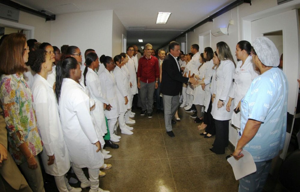 Com investimento de 13 R$ milhões, Rui entrega novos setores e anuncia reforma completa do Roberto Santos