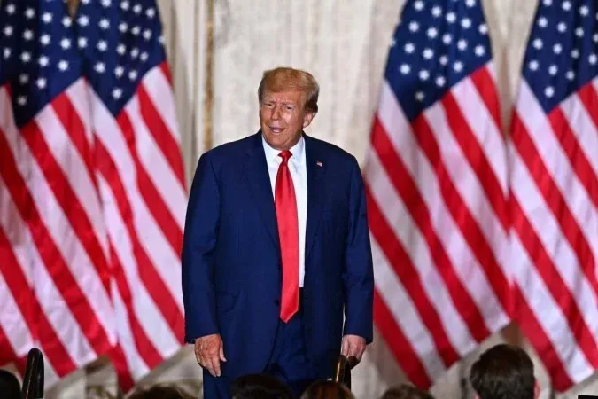 CASA BRANCA Trump é investigado por ter levado documentos sigilosos para casa