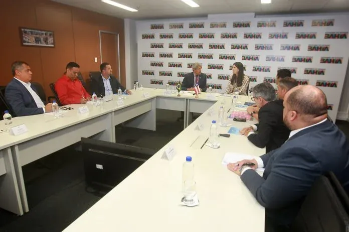 Governador se reúne com setor supermercadista e confirma parceria para o Bahia Sem Fome e a agricultura familiar