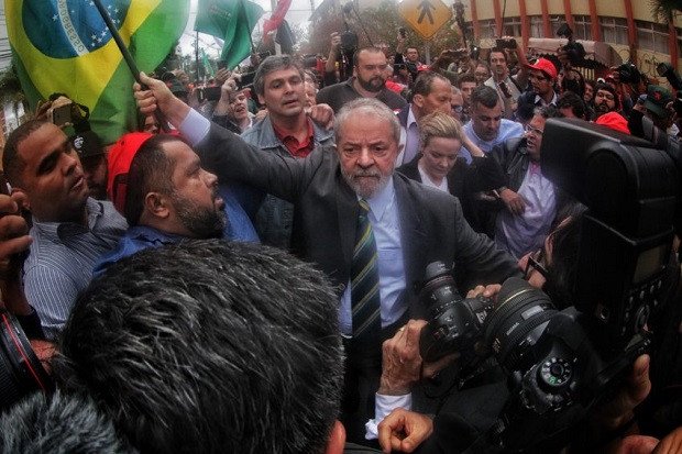 Lula começa a ser ouvido pelo juiz Sérgio Moro