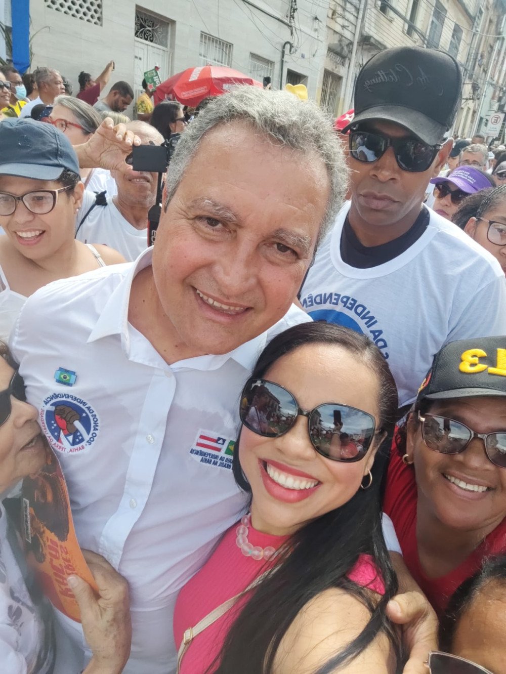 Sintia Ferreira participa das comemorações dos 200 anos da Independência do Brasil na Bahia.