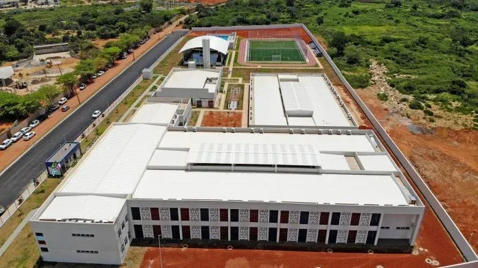 Mais de 150 escolas públicas baianas serão beneficiadas com geração de energia solar