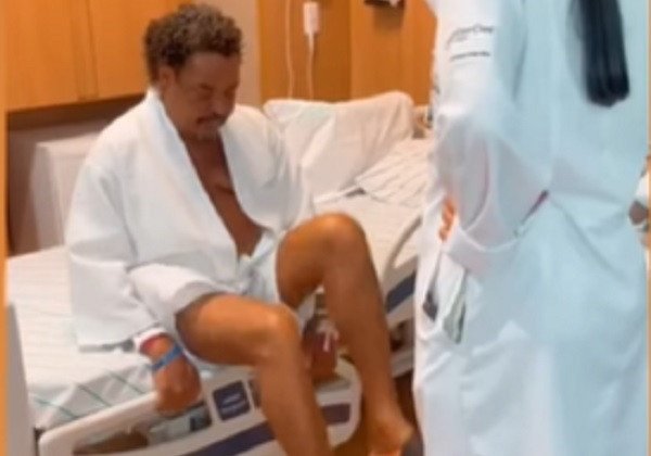 Internado, Compadre Washington compartilha fisioterapia com seguidores nas redes sociais