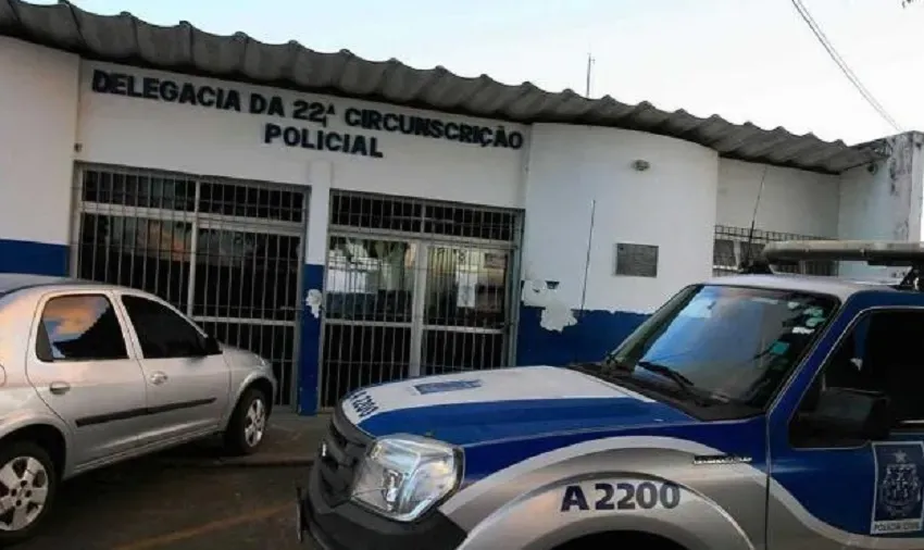 Trio é preso após ser flagrado com cadáver no porta-malas