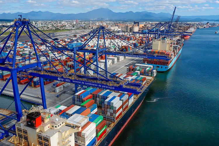 Efeito Lula: balança tem superávit de US$ 45,514 bi no semestre, o maior da história