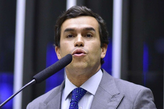 Câmara aprova PL do Carf pela retomada do voto de qualidade; entenda