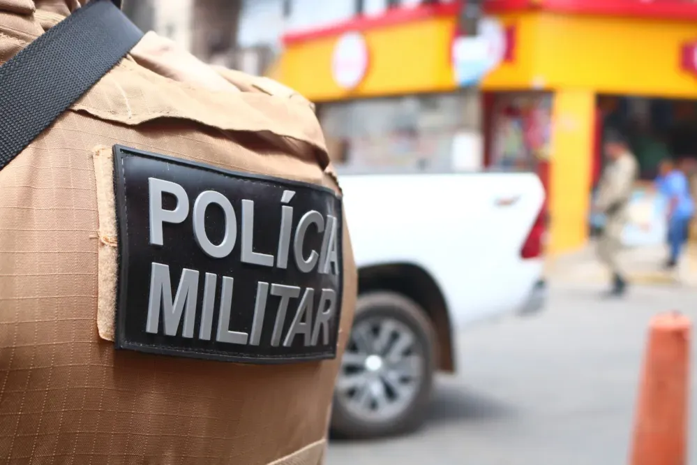 Corpo é encontrado em matagal na Região Metropolitana de Salvador