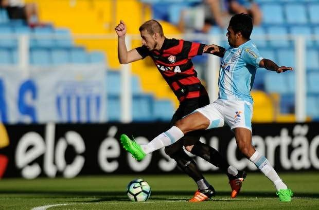 Vitória estréia na Serie A somando ponto contra o Avai