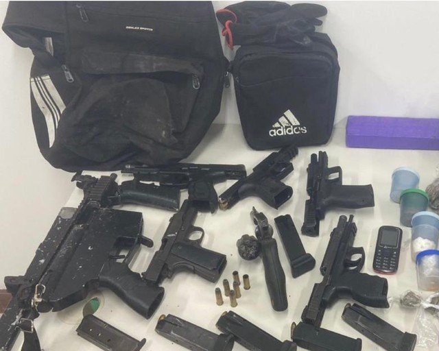 Sete suspeitos de integrar facção criminosa morrem após confronto com a polícia na Região Metropolitana de Salvador