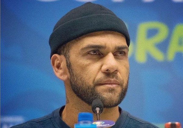 Mulher que acusa Daniel Alves de agressão sexual é diagnosticada com transtorno pós-traumático