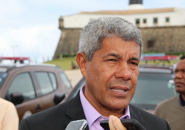 Governador garante pagamento da 2ª parcela do Fundef a professores