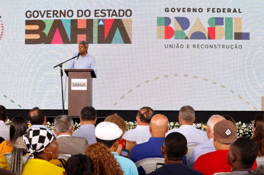 Ao lado de ministro, governador anuncia licitação para obras do Novo PAC na cidade Baixa, em Salvador