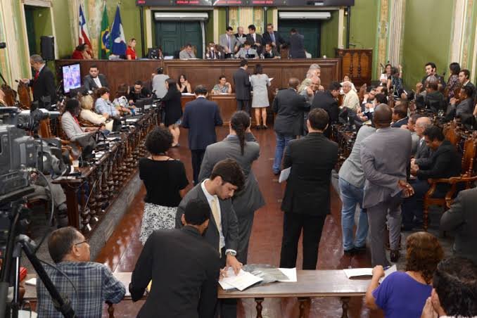 Vereadores de Salvador aprovam empréstimo de R$ 300 milhões da Prefeitura